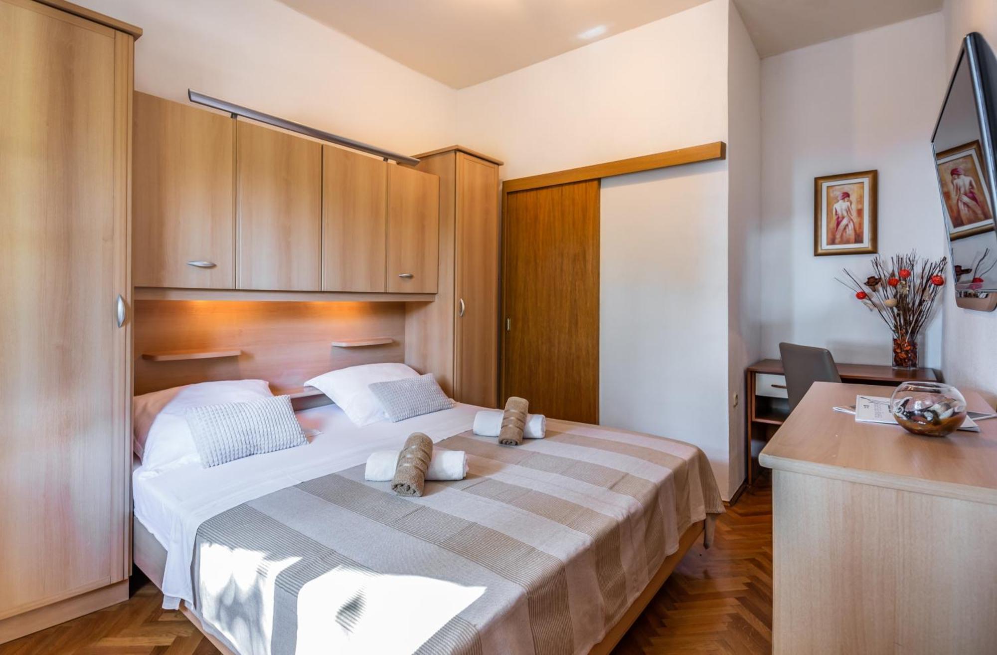 Apartmani Lovrenco คราวาวิซา ภายนอก รูปภาพ
