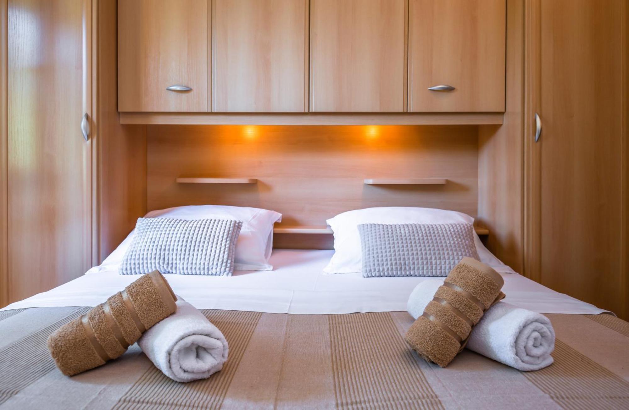 Apartmani Lovrenco คราวาวิซา ภายนอก รูปภาพ